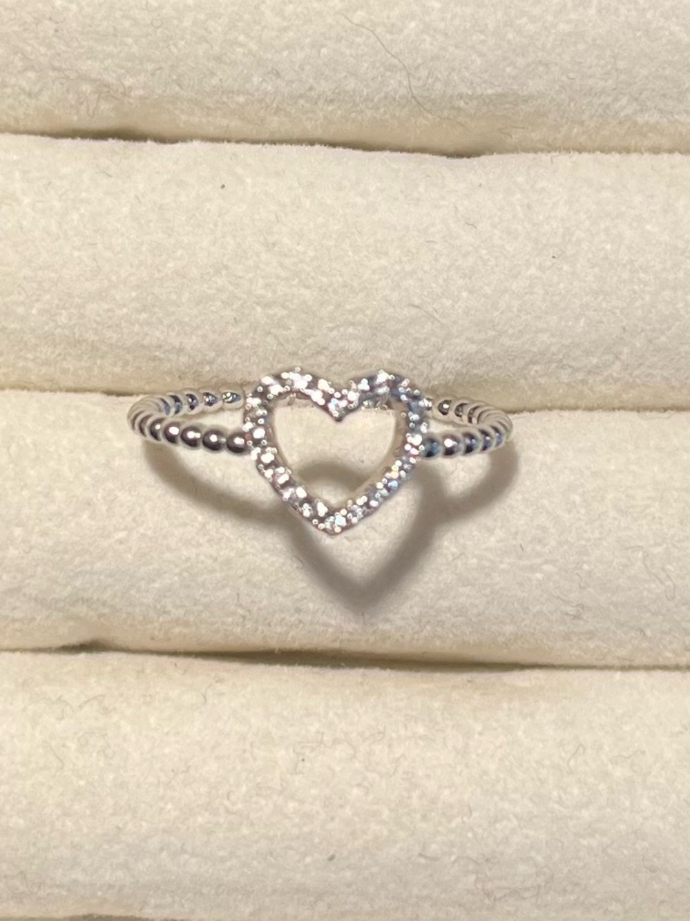 Delicate Heart Outline Ring in Silver925